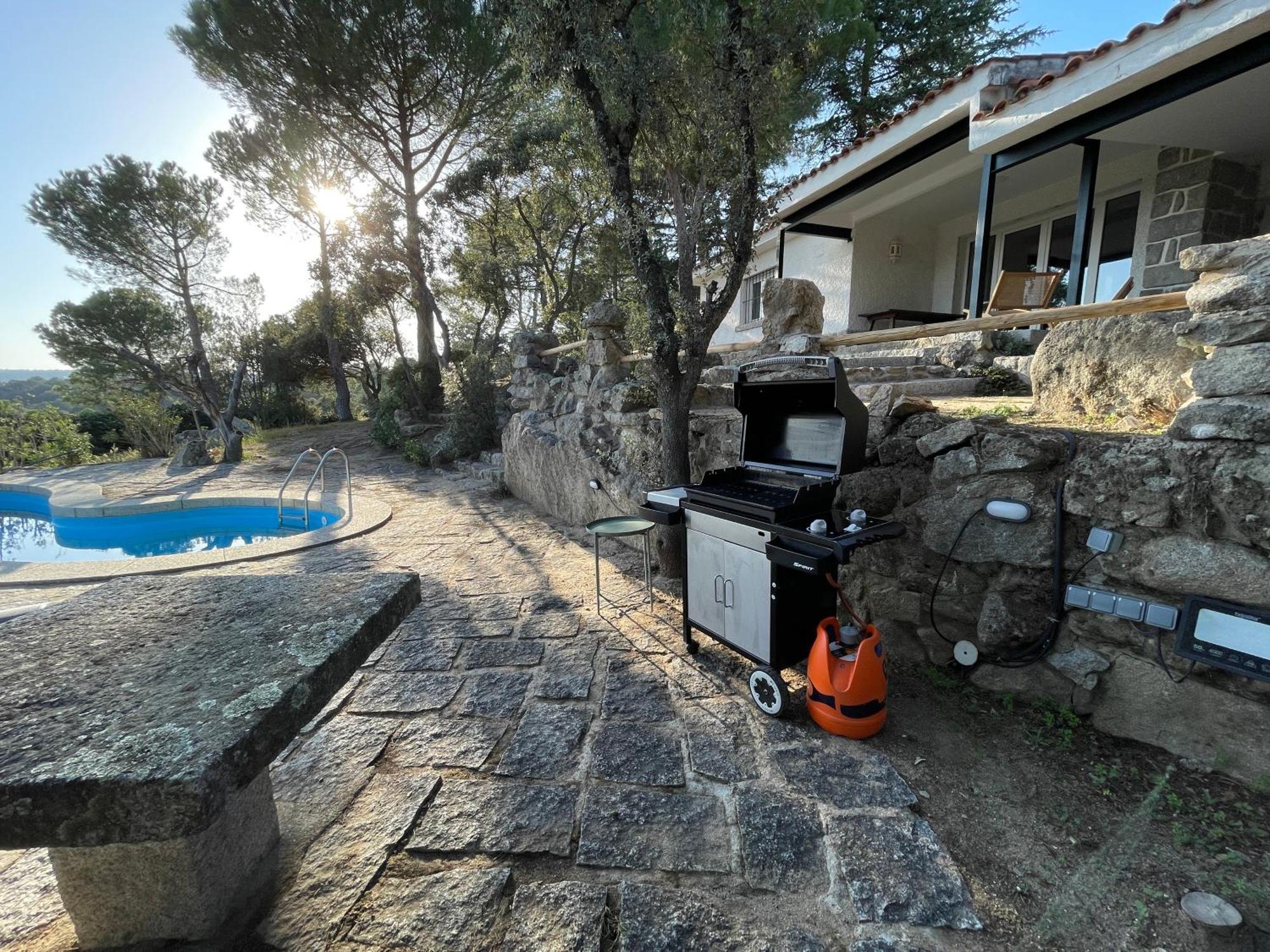 Chalet Con Piscina En Torrelodones Exterior foto